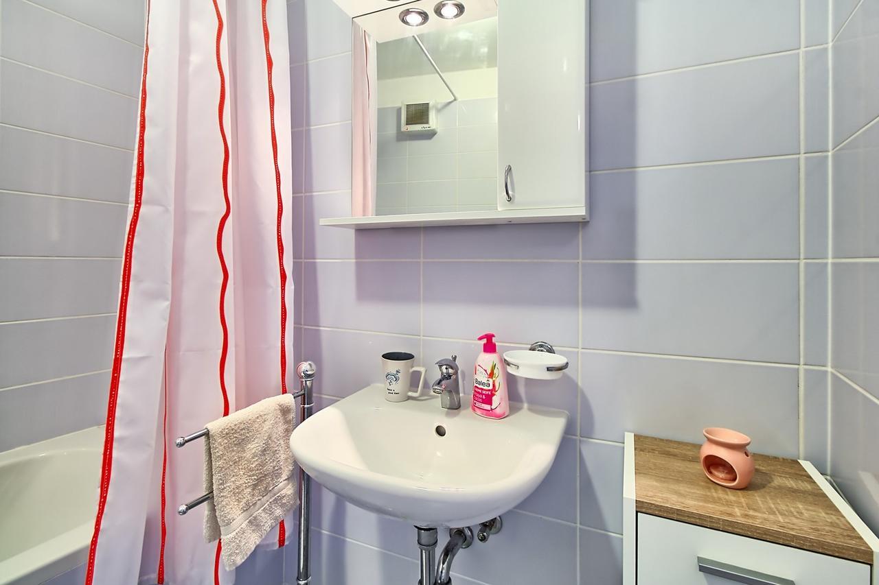 Summertime House With Apartment Umago Esterno foto