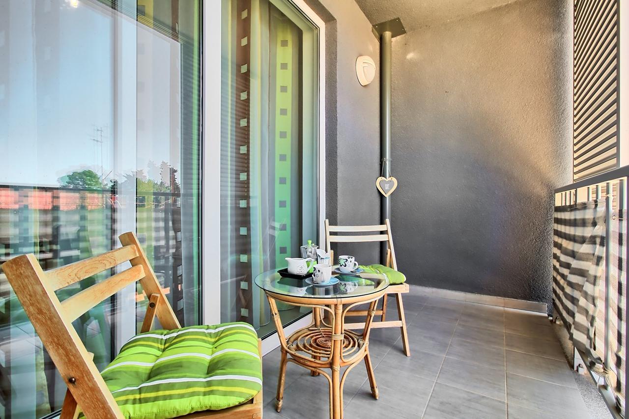 Summertime House With Apartment Umago Esterno foto