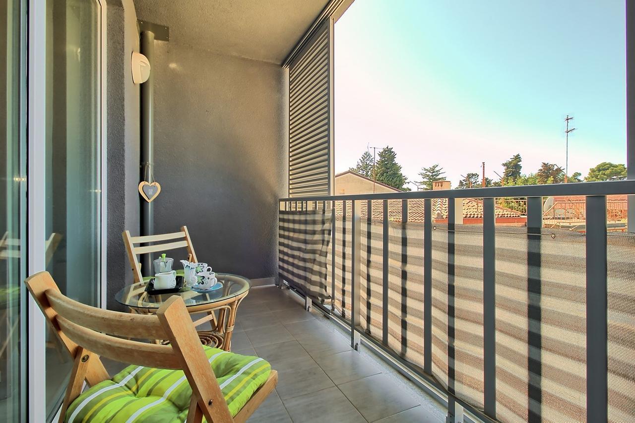 Summertime House With Apartment Umago Esterno foto